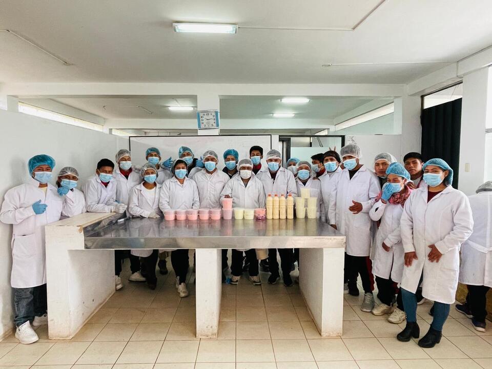 Estudiantes de Producción Agropecuaria